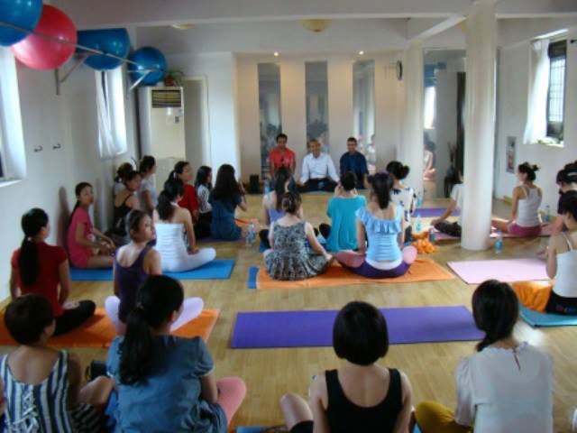 Lecture At Yoga Studio In Hongkong